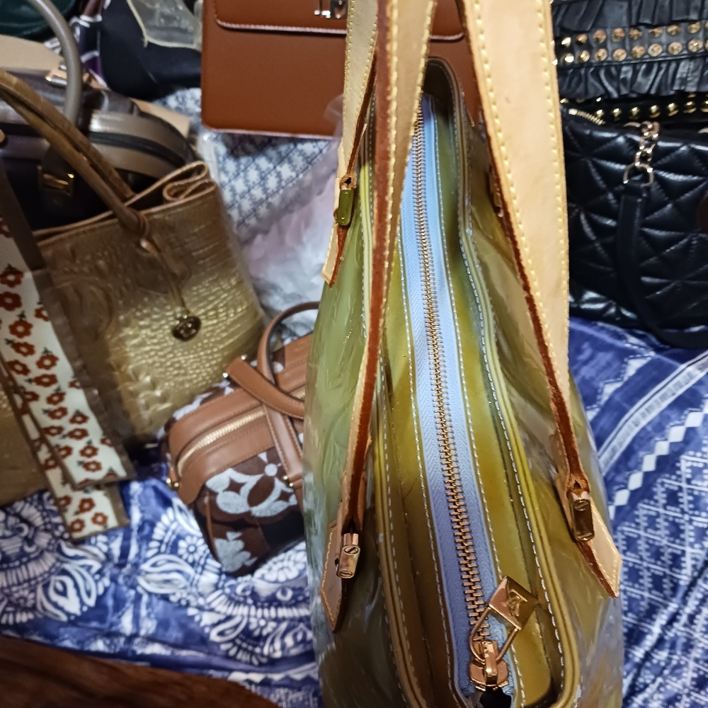 Louis Vuitton Vernis Houston baby blue and green bag - Picture 10 of 12
